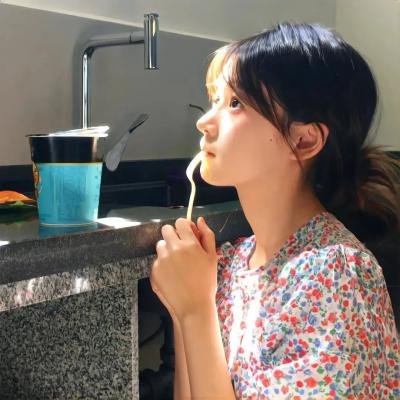 布劳涅森林的女人们